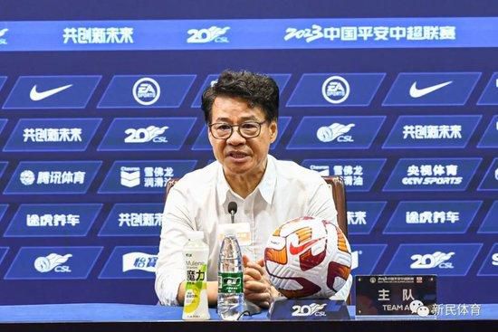 调教小男娃光屁股小嫩茎视频作文